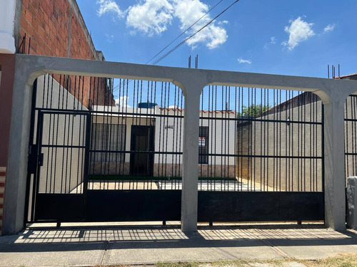 Ma. E Moreno Vende Casa De Oportunidad En El Remanso 234536 