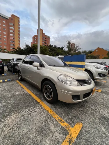 Nissan Tiida 1.8 Emotion 4 p