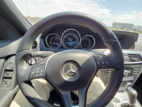 Imagen 15 de 16 de Mercedes Benz C200 Edition C At
