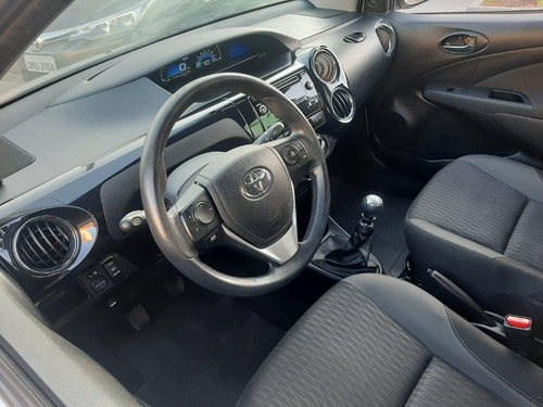 Imagem 5 de 21 de Toyota Etios Hatch Xs 1.5 Flex