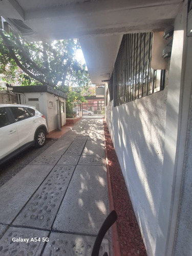 Departamento 5° Piso, Jacuzzi / A/c | Venta