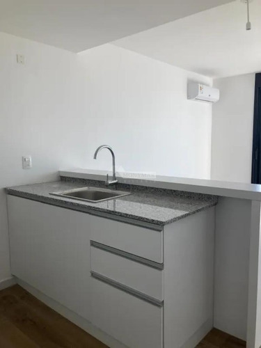 Imagen 3 de 21 de Apartamento Venta Centro 1 Dormitorio La Paz Y Julio Herrera Y Obes