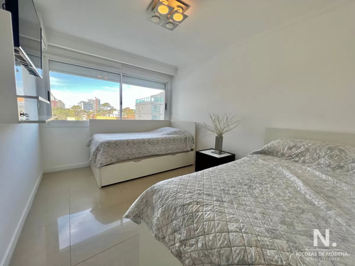 Alquiler Temporario Apartamento 2 Dormitorios Y Dependecia Casino Tower Playa Mansa
