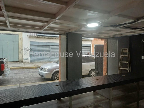 Espacioso Local Comercial A Pie De Calle En Alquiler Quinta Crespo (a 2 Cuadras Del Mercado) I
