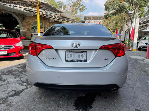 Imagen 6 de 15 de Toyota Corolla 2017 1.8 Se Plus At Cvt