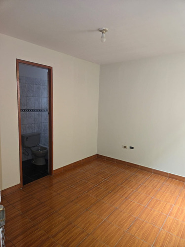 Edificio En Venta En Los Olivos Con Proyección Para Un Comercio Hostal.