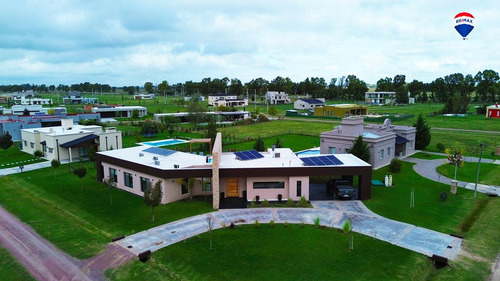 Casa En Fincas Sporting