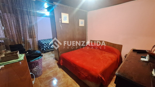 Casa En Venta De 5 Dorm. En Estación Central, Ymg