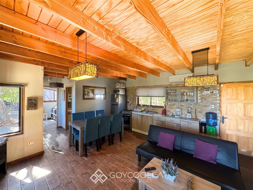 Casa En Venta De 2 Dorm. En Las Cabras