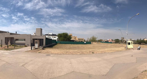 Hermoso Lote - Valle Escondido - Los Prados