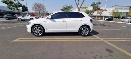 Imagem 3 de 15 de Volkswagen Polo 2020 1.0 Tsi Highline 200 Aut. 5p