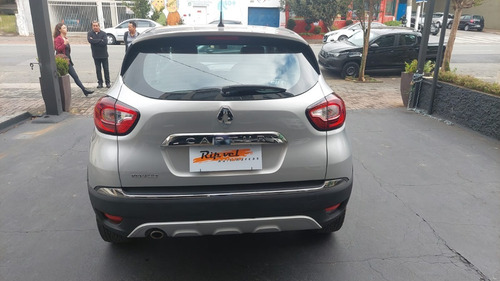 Imagem 9 de 10 de Renault Captur Intense At. 19/20