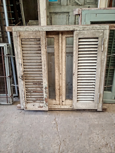 Ventana De 2 Hojas,con Celosías De Madera Beige (Usado)