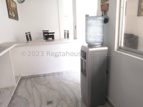 Imagen 20 de 30 de ||**|| Casa En Alquiler Final Av. La Mata, Cocina Semi Equipada, Céntrica, Amplia Cod Flex #23-19051/* 0414-523-21-38*/