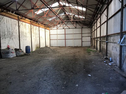 Galpón Mas Casa Urbano Sobre Asfalto Todos Los Servicios
