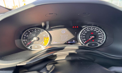 Jeep Renegade 5p Latitude Night Eagle L4/1.8 Aut