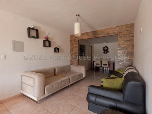 Ampliada Casa En Venta En La Ensenada Barquisimeto,lara