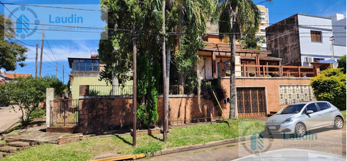Se Vende Amplio Terreno Con Casa A Reciclar - Villa Sarita