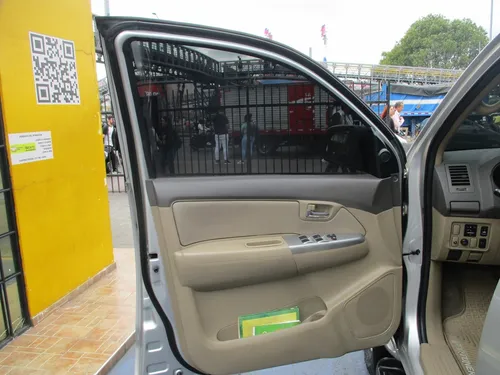 Toyota Fortuner Sr5 4x2 2700cc At Aa
