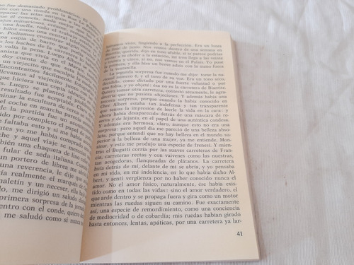 Imagen 3 de 4 de Pequeños Equivocos Sin Importancia Antonio Tabucchi Anagrama