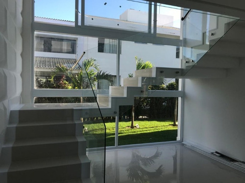 Casa Duplex Em Condominio 6 Quartos Suítes Sendo 1 Suite Master 550m2 Em Guarajuba - Adr724 - 68828754