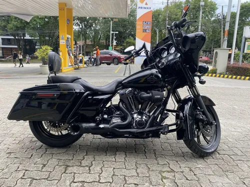 Harley Davidson 1966 Stree Glite 2006