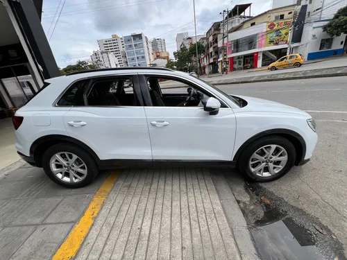 Audi Q3 Ambition