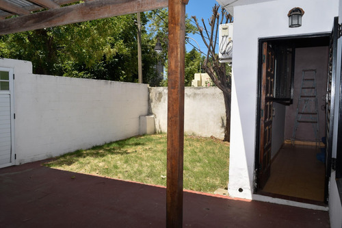 Imagen 12 de 30 de Venta De Casa En Berisso. Excelente Ubicación