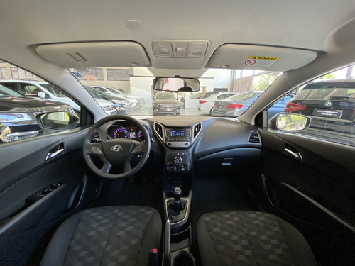 Imagem 14 de 15 de Hyundai Hb20 1.6 Flex
