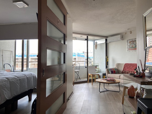 Como Nuevo / 1 Dormitorio / Sector Toesca