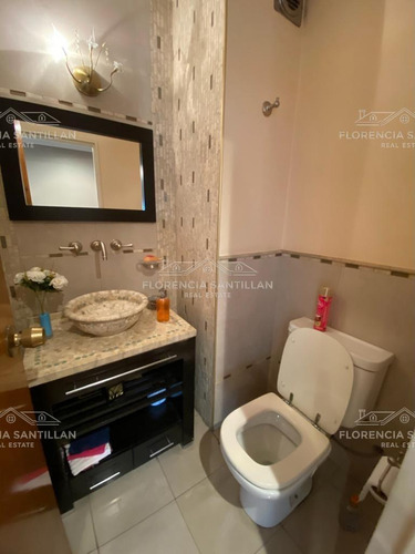 Departamento 5 Ambientes Con Cochera En Venta Ubicado En Lomas De Zamora, G.b.a. Zona Sur