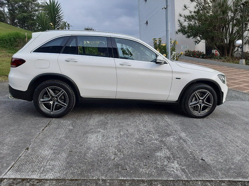 Imagen 3 de 11 de Mercedes Benz Glc300e 4matic