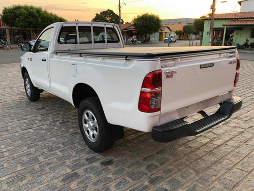 Toyota Hilux 3.0 Cab. Simples 4x4 2p 2015