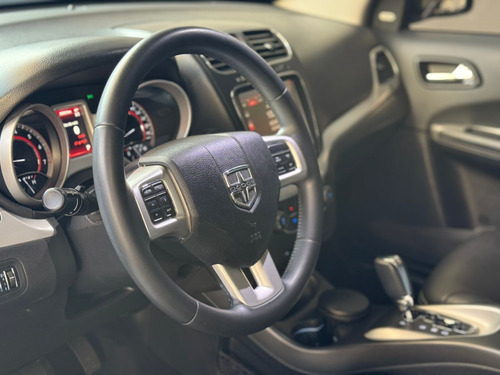 Dodge Journey 3.6 SXT V6 GASOLINA 4P AUTOMÁTICO