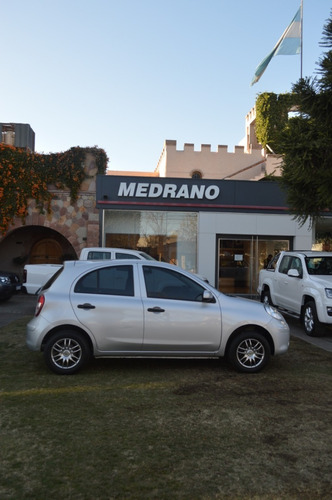 Imagen 5 de 16 de Nissan March Visia
