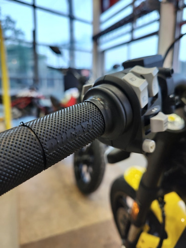 Imagen 6 de 25 de Scrambler Icon 0km Personalizada Con Accesorios Ducati! M