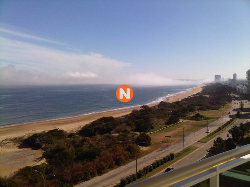 Apartamento En Venta Y Alquiler, Mansa, Punta Del Este, 3 Dormitorios.- Ref: 1414