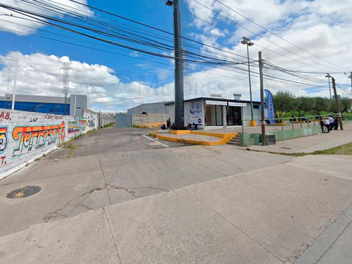 Bodega En Renta Blvd. Aristóteles, León, Gto. 1675 M2