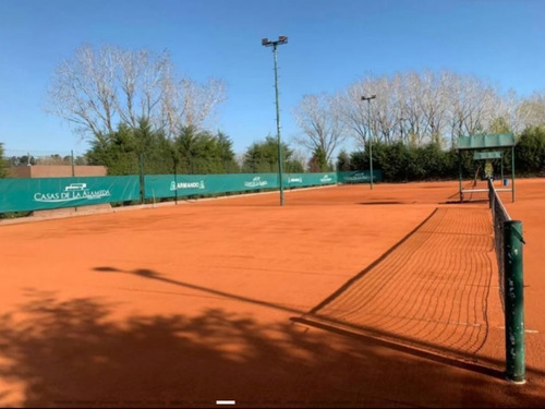Imagen 4 de 8 de Lote A La Venta En Barrio La Alameda