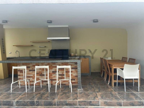 Casa En Venta En Lechería Cr Las Villas