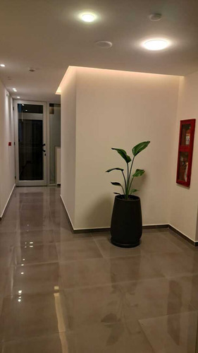 Venta Depto 2 Dorm C/cochera - 14 E/45 Y 46 - La Plata