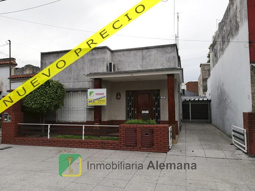 Casa En Venta En Villa Ballester