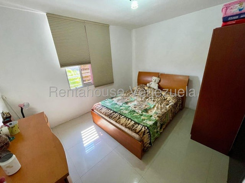 *al/¡descubre Tu Nuevo Hogar En El Este De Barquisimeto! Casa 3 Niv En Venta Colinas Del Viento Barquisimeto Lara, Venezuela/arnaldo López/ # 25-20497/96.5 M²