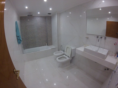 Imagen 11 de 14 de Chalet Doble Lote 6 Amb + Playrooom Y Piscina // Temple 1930