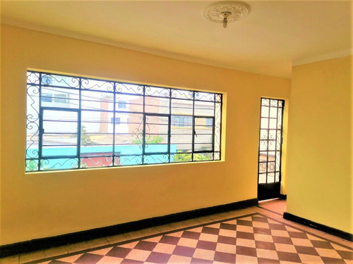 Imagen 7 de 30 de Remato!... Casa Con Dos Dptos, Magdalena Del Mar Área Residencial. Excelente Oportunidad....