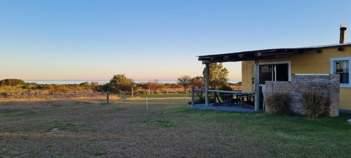 Cómodas Casas De Campo En Los Pinos, Fomento, Colonia.