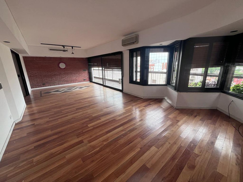 Penthause De 5 Ambientes, Terraza, Quincho Y Parrilla - Flores