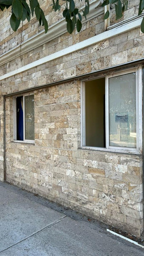 Vende Casa A Terminar Con Oficinas
