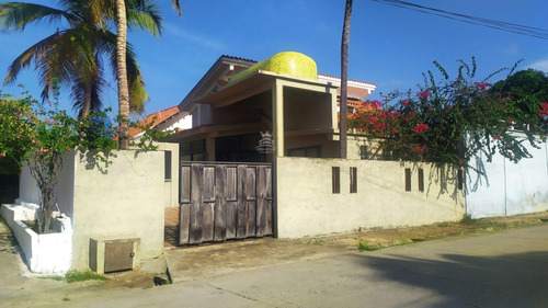 Imagen 1 de 13 de Casa Tipo Town House Unifamiliar En Venta En Ciudad Flamingo Estado Falcon 