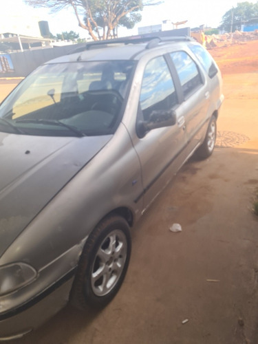 Imagem 1 de 7 de Fiat Palio Weekend 1.3 16v